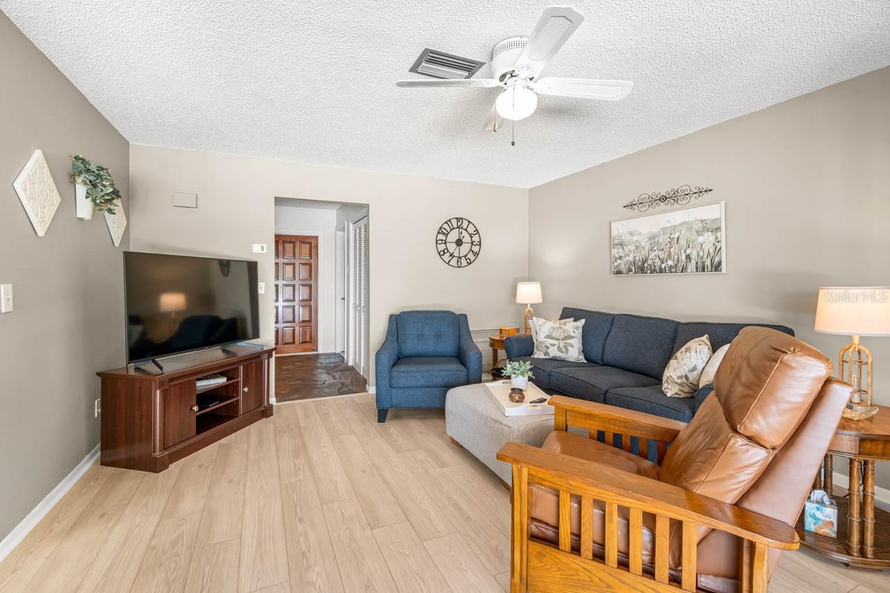 A RESUB OF PT OF APOLLO BEAC - Residential
