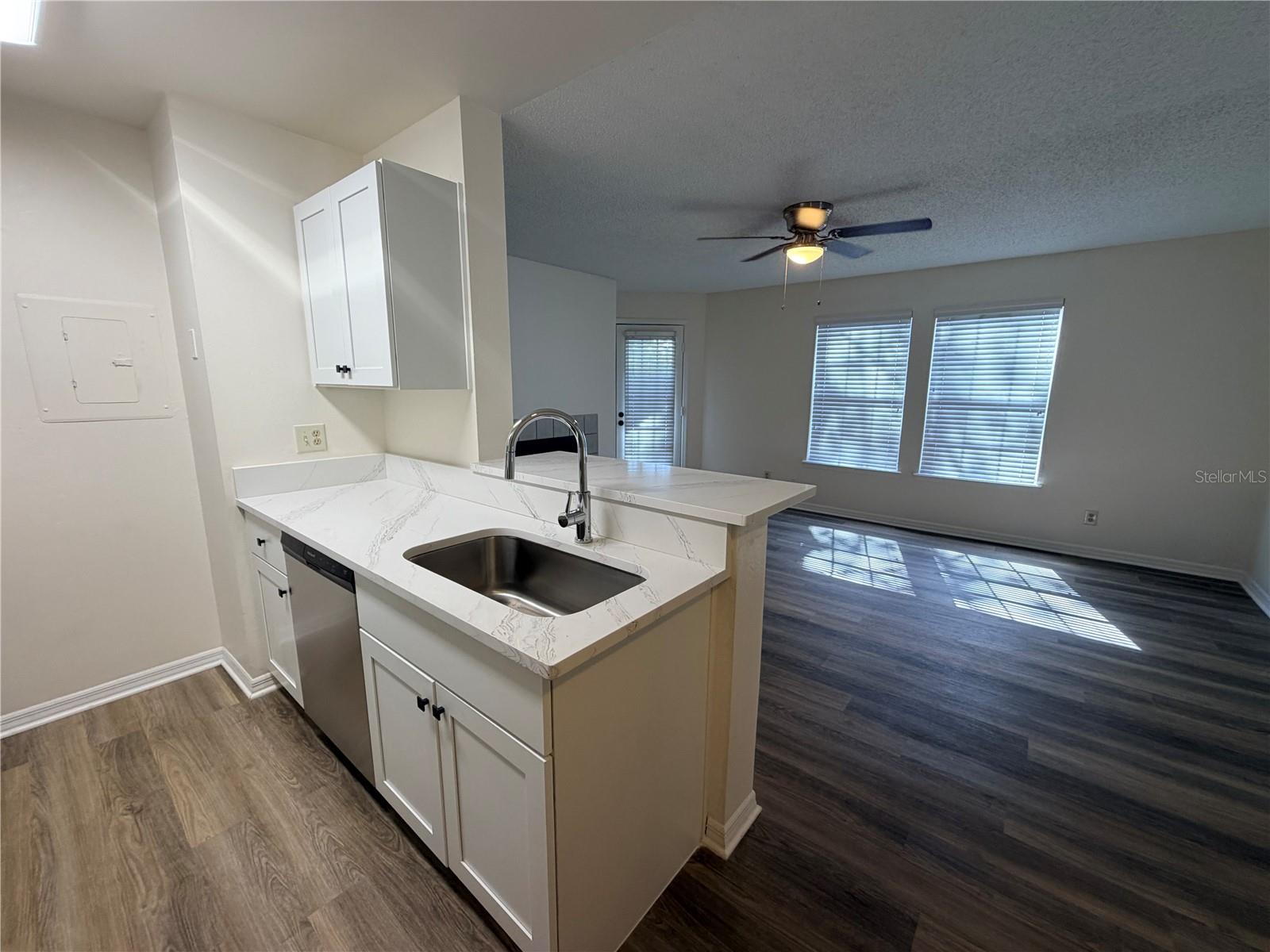 CENTRAL PARK METROWEST CONDO - Residential