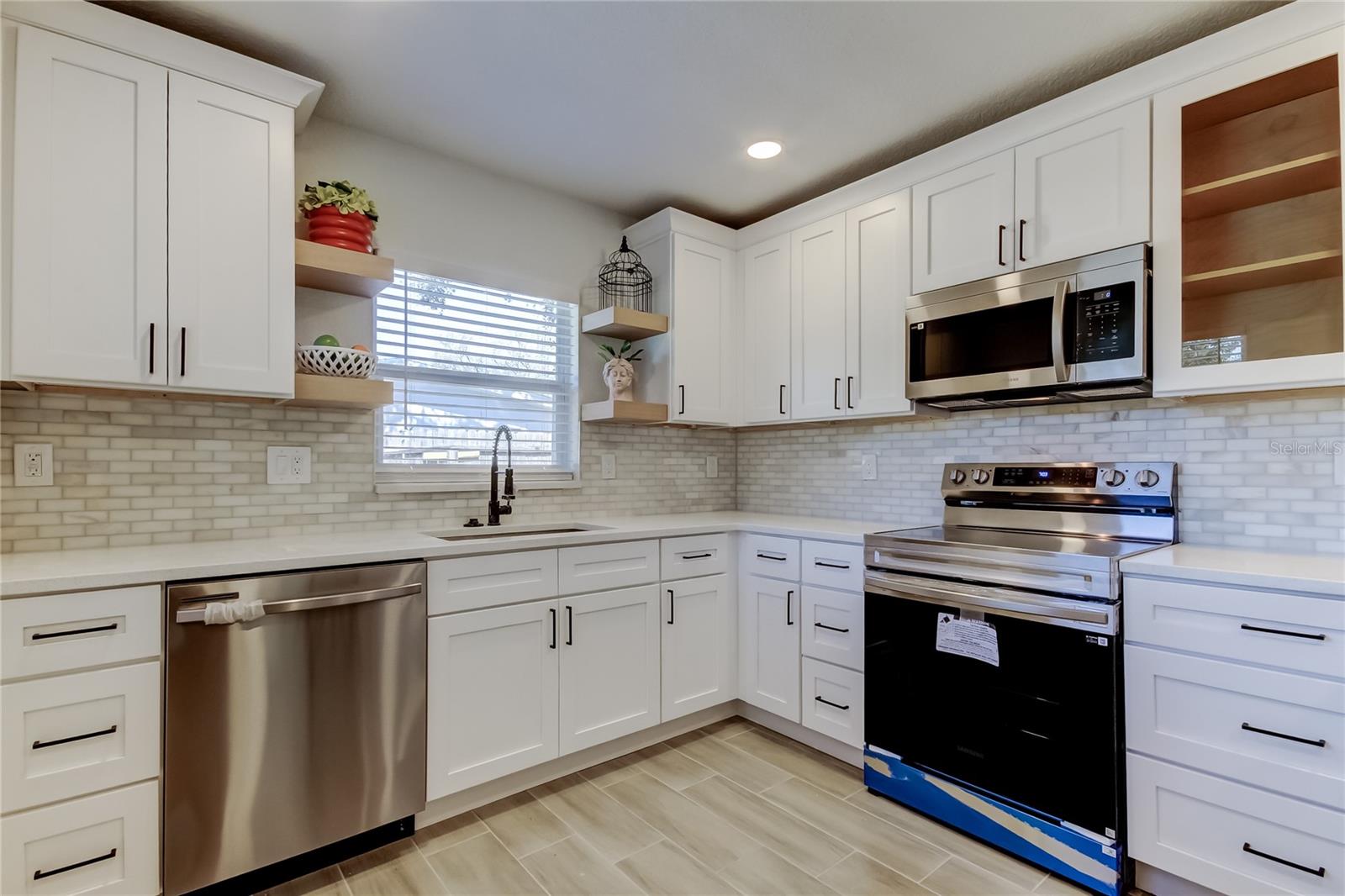 LUCYMAR 3RD ADD - Residential