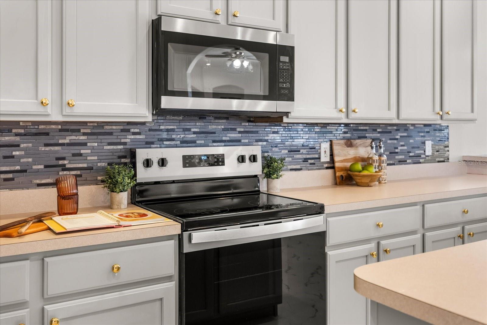 WINTERMERE POINTE - Residential