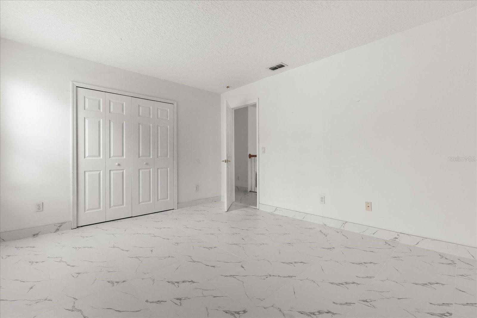 WINTERMERE POINTE - Residential