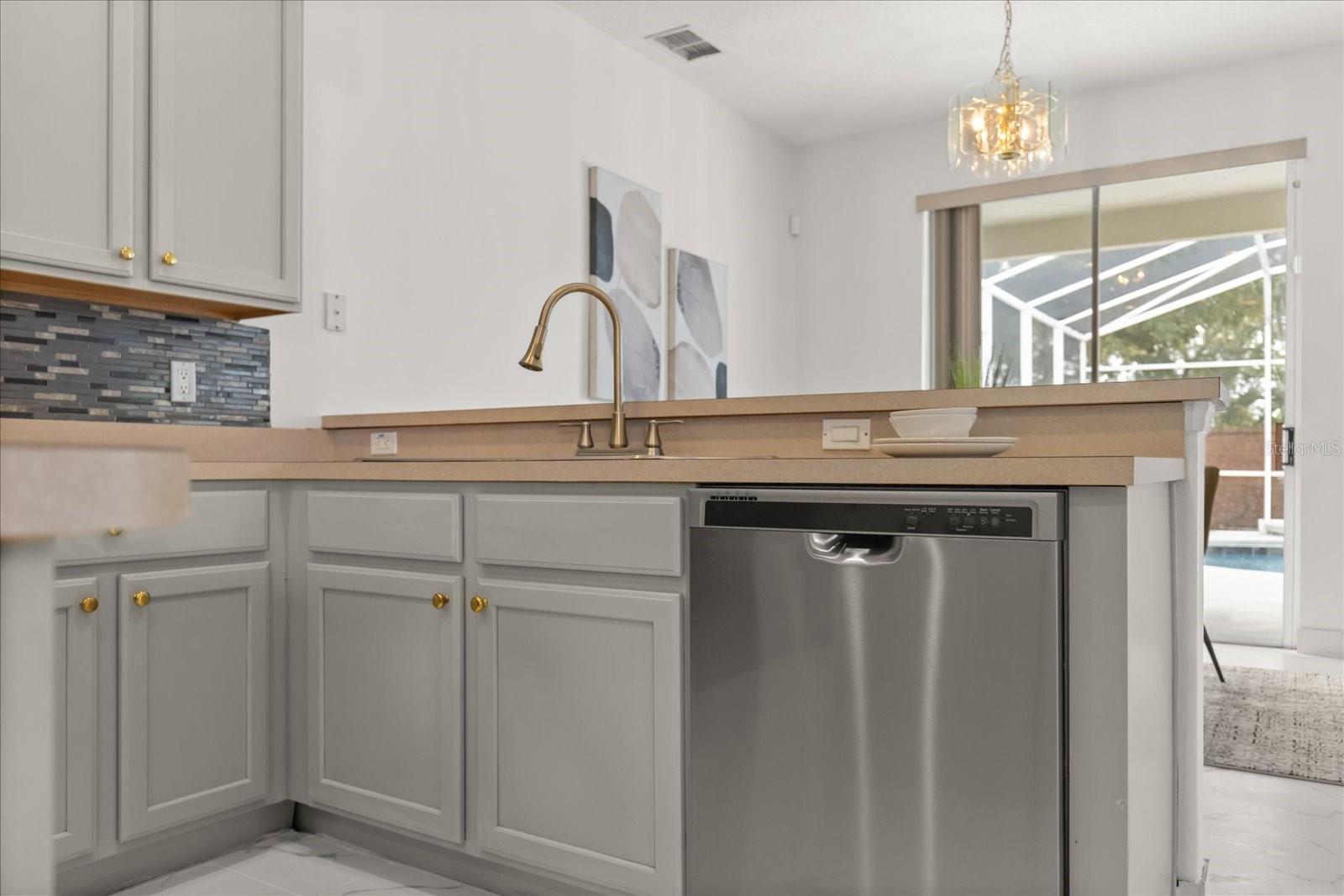 WINTERMERE POINTE - Residential