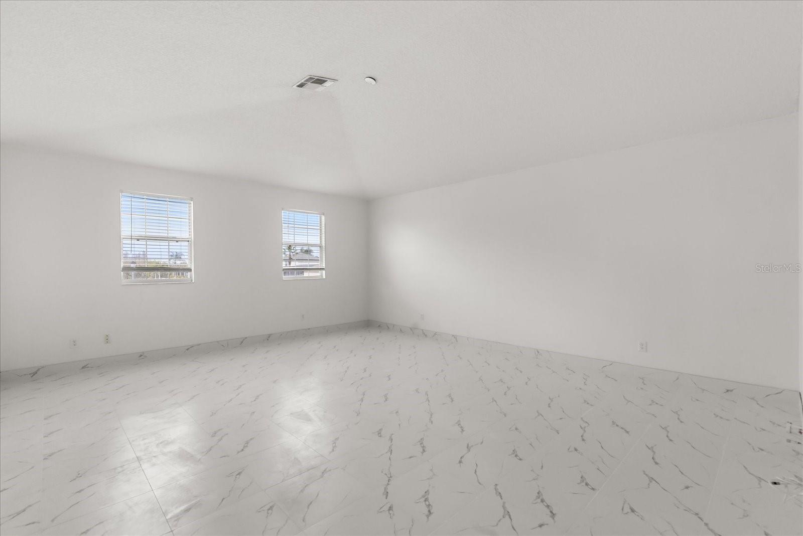 WINTERMERE POINTE - Residential