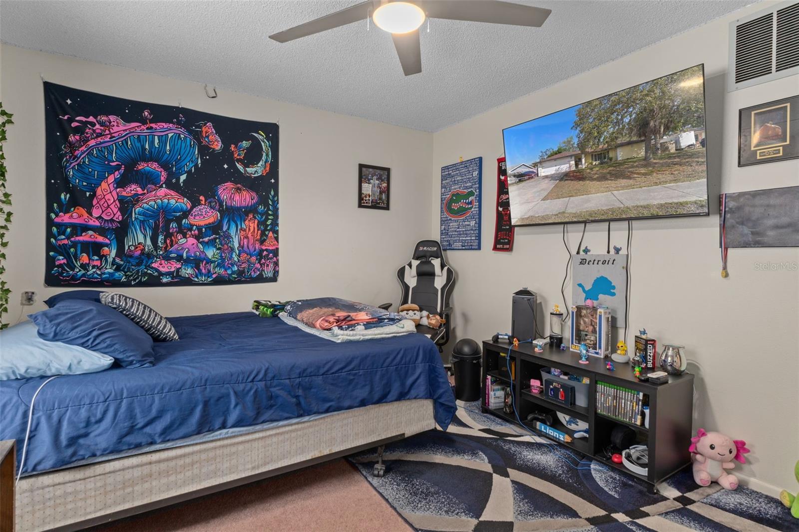 SPRING HILL - Residential