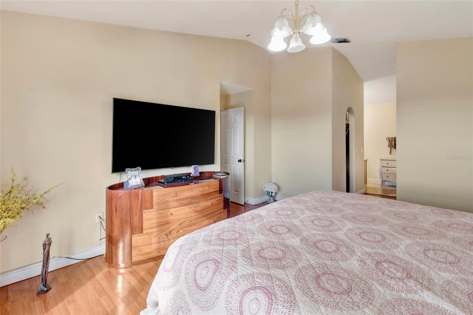 JOHNS LAKE ESTATES - Residential