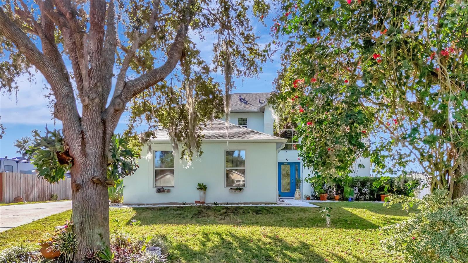 JOHNS LAKE ESTATES - Residential