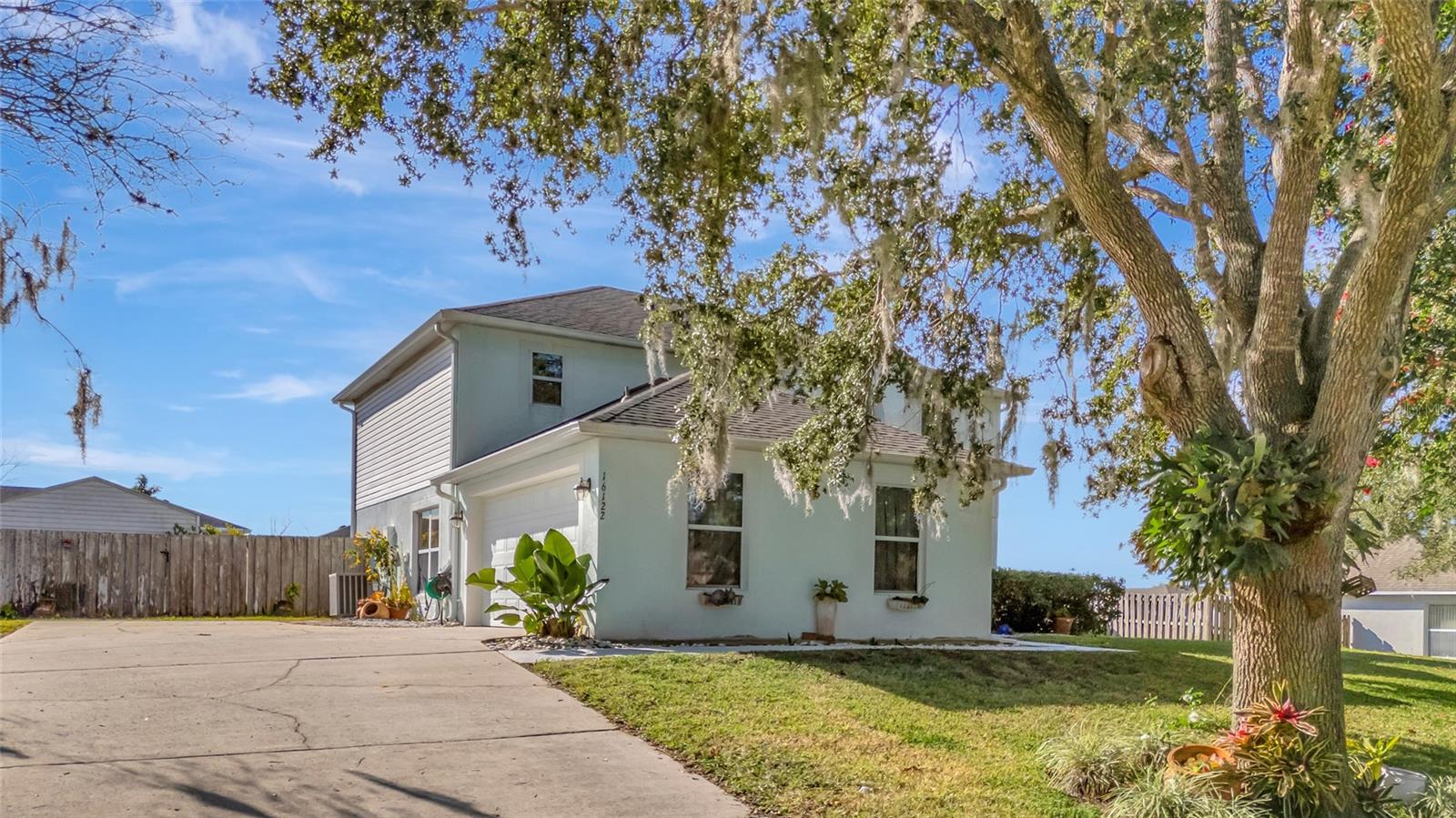 JOHNS LAKE ESTATES - Residential