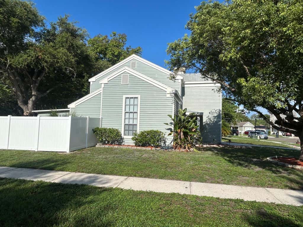 Photo of 5102 Peachgreen Court, Tampa, FL 33624 (MLS # TB8525252)