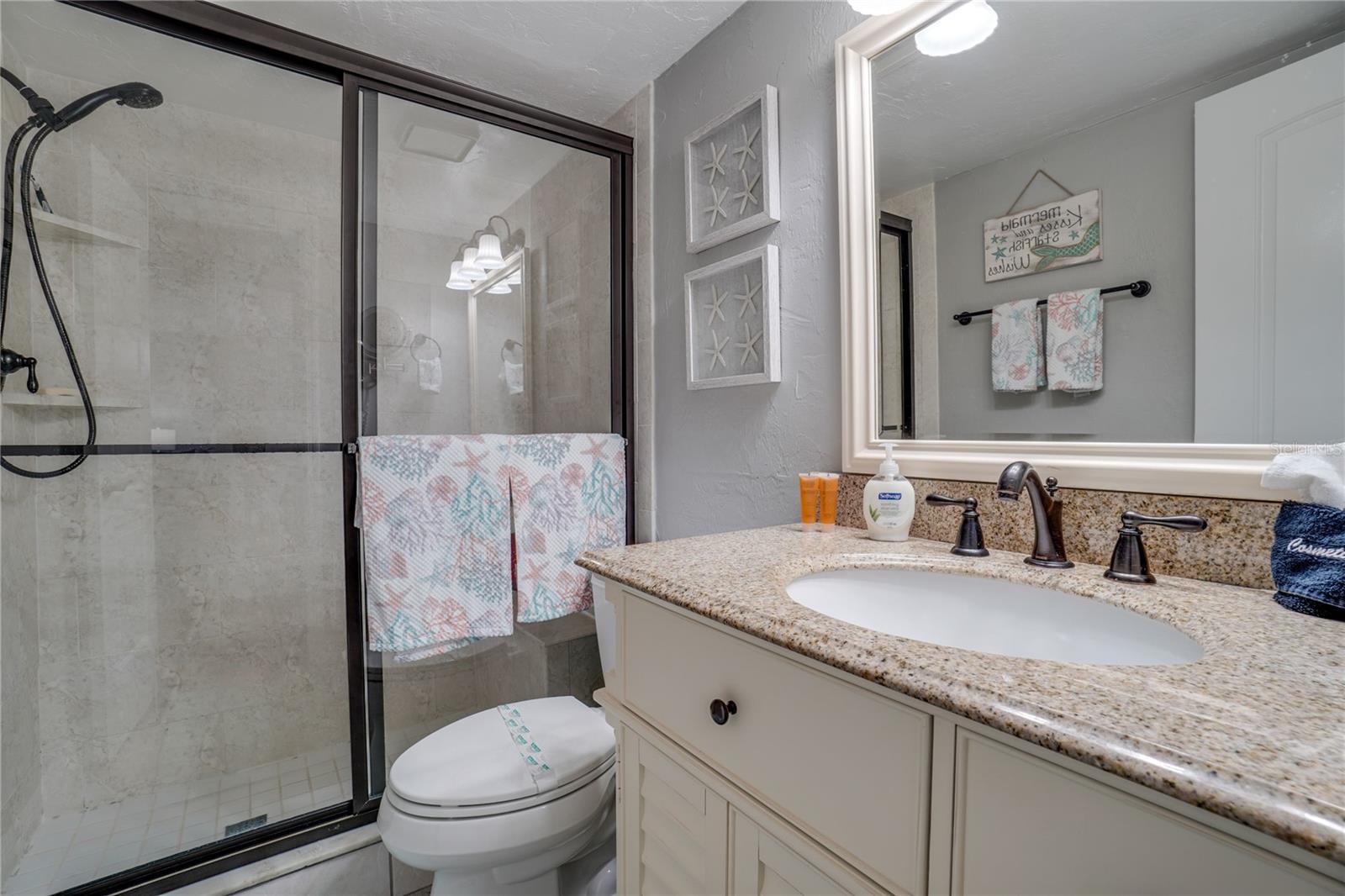 RUNAWAY BAY - Residential