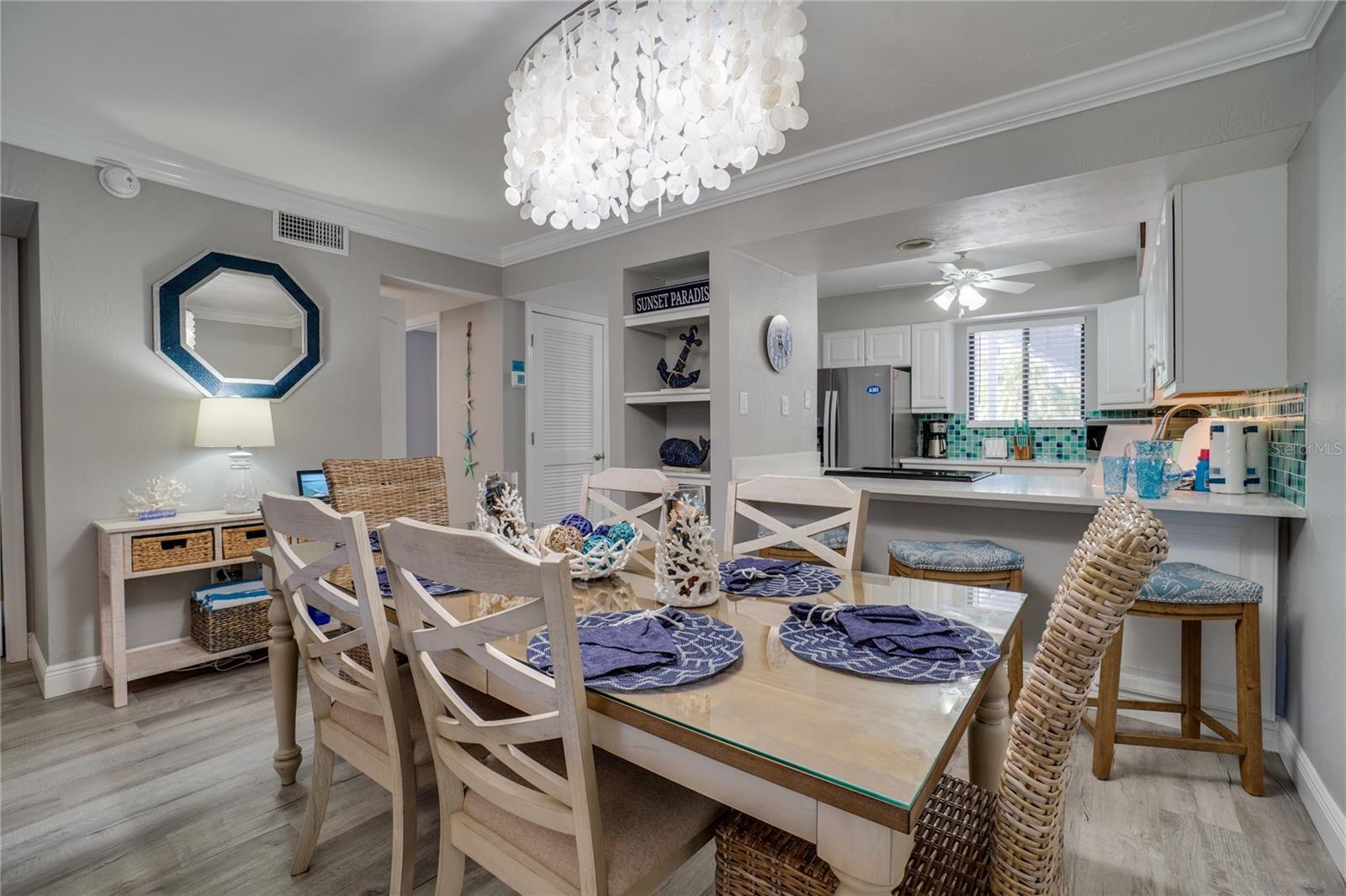 RUNAWAY BAY - Residential