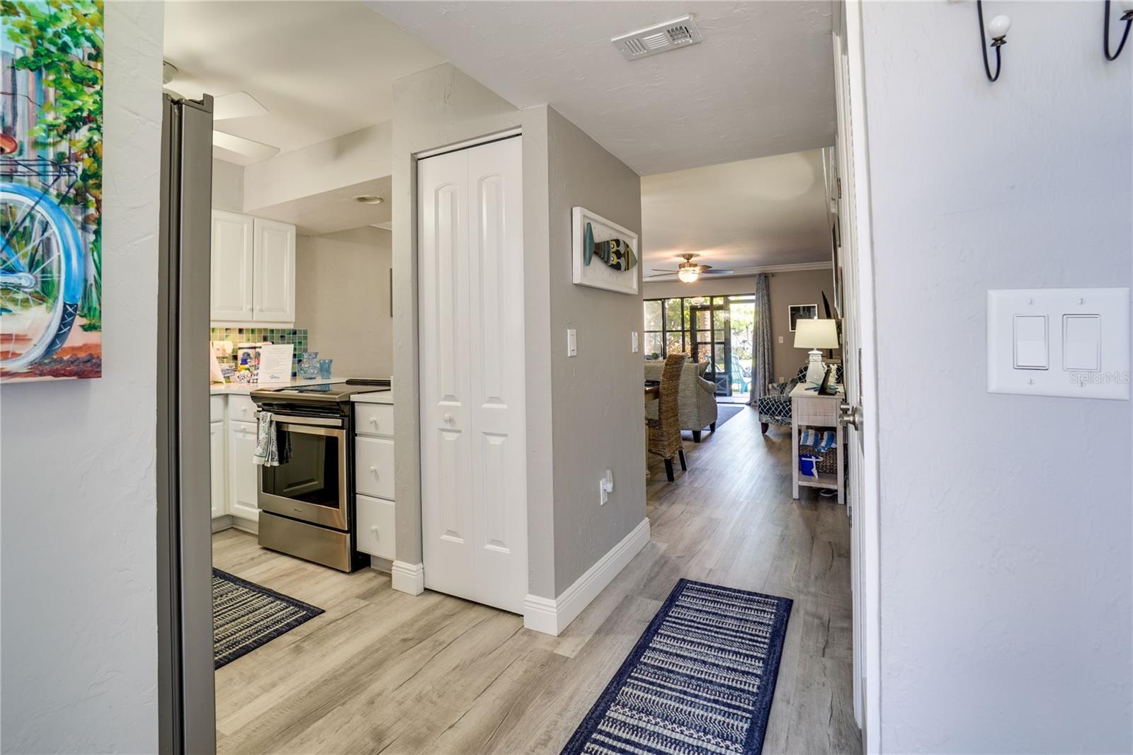 RUNAWAY BAY - Residential