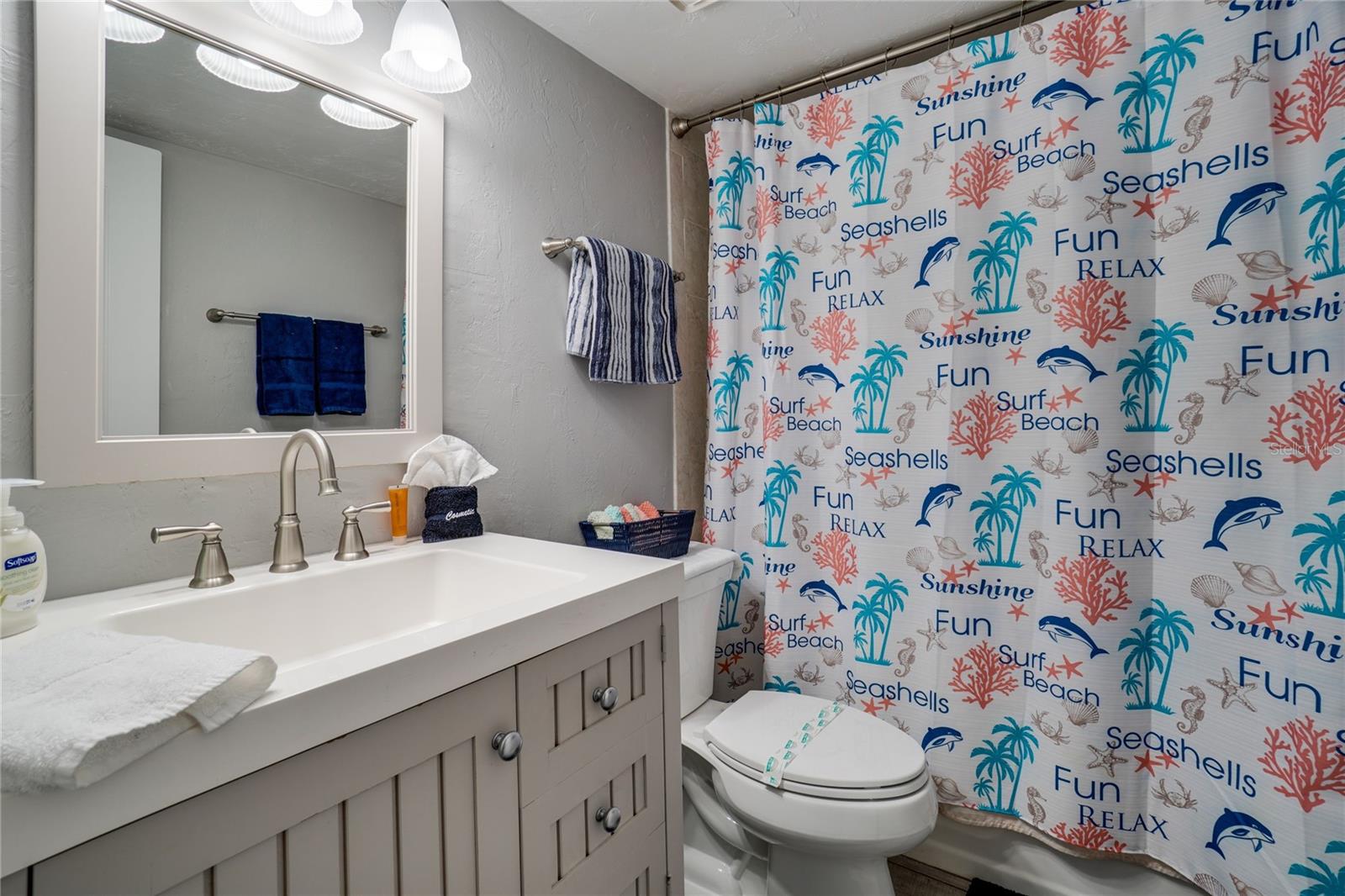 RUNAWAY BAY - Residential