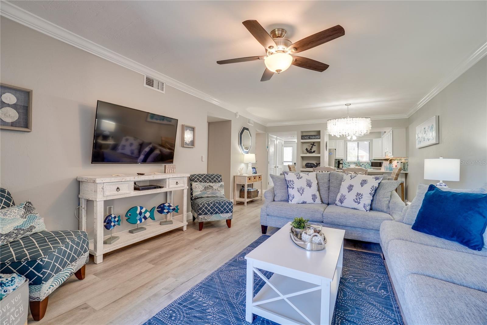 RUNAWAY BAY - Residential