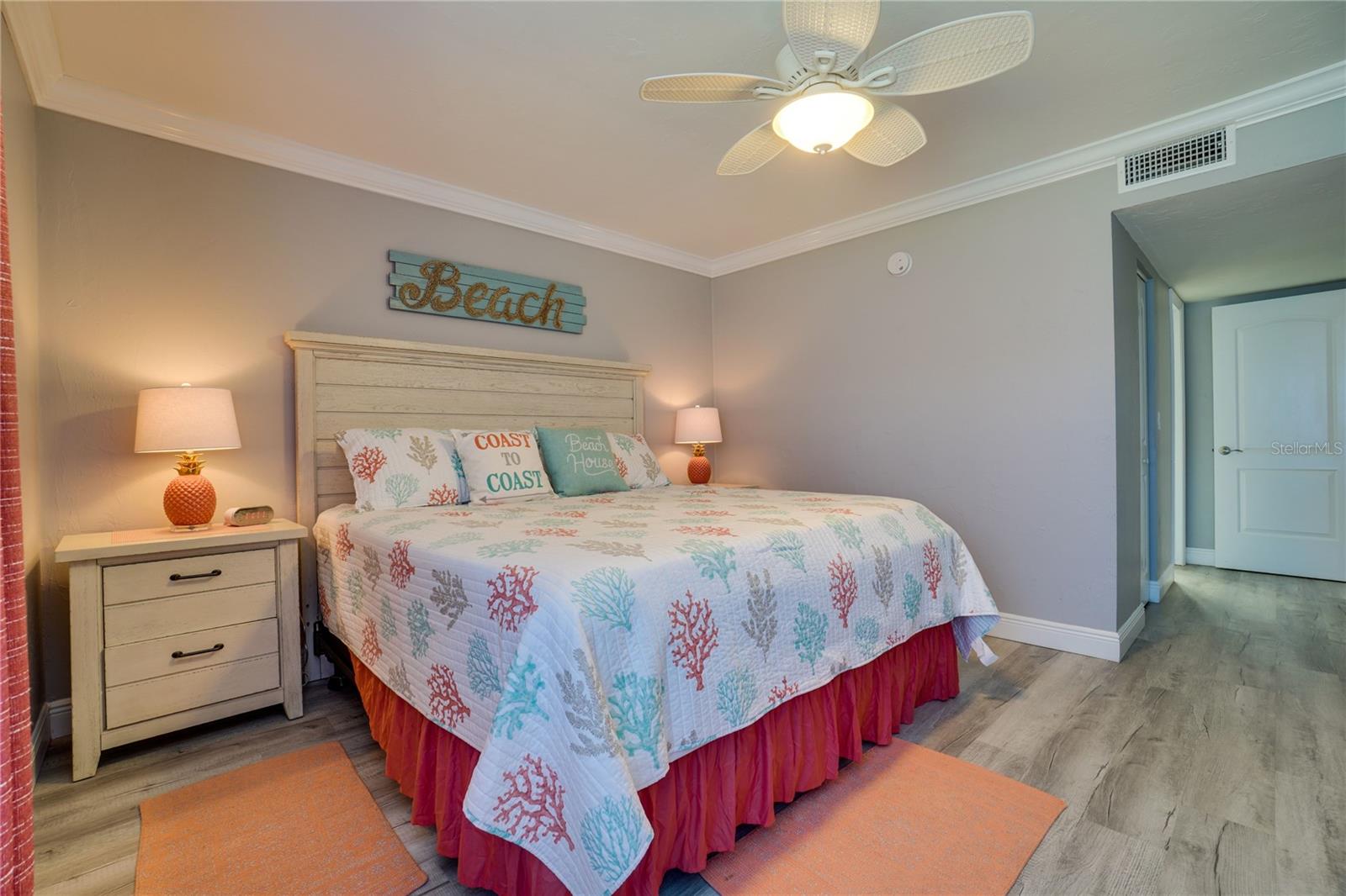 RUNAWAY BAY - Residential