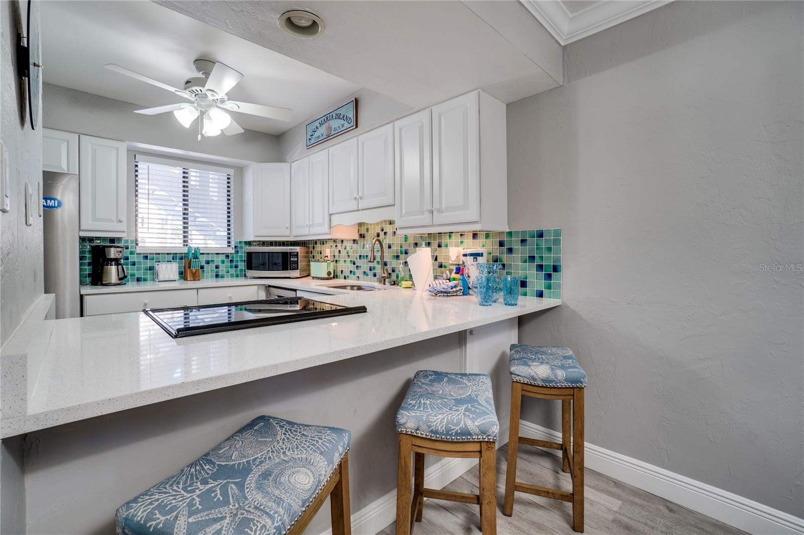 RUNAWAY BAY - Residential