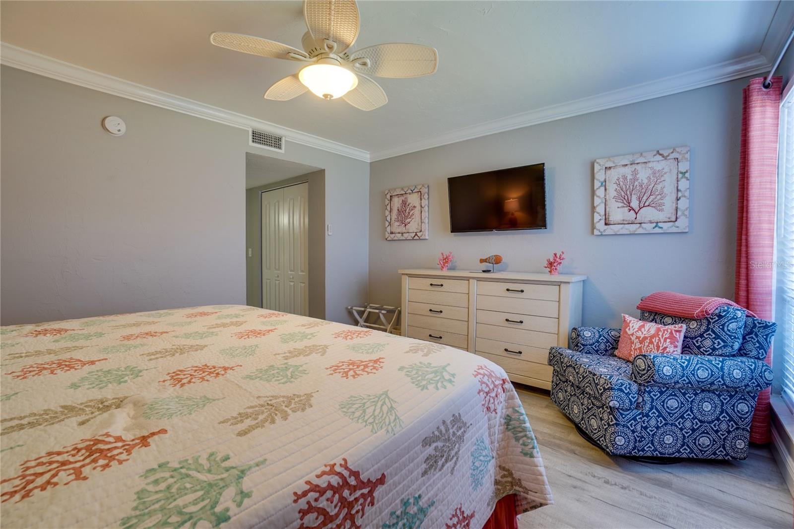 RUNAWAY BAY - Residential