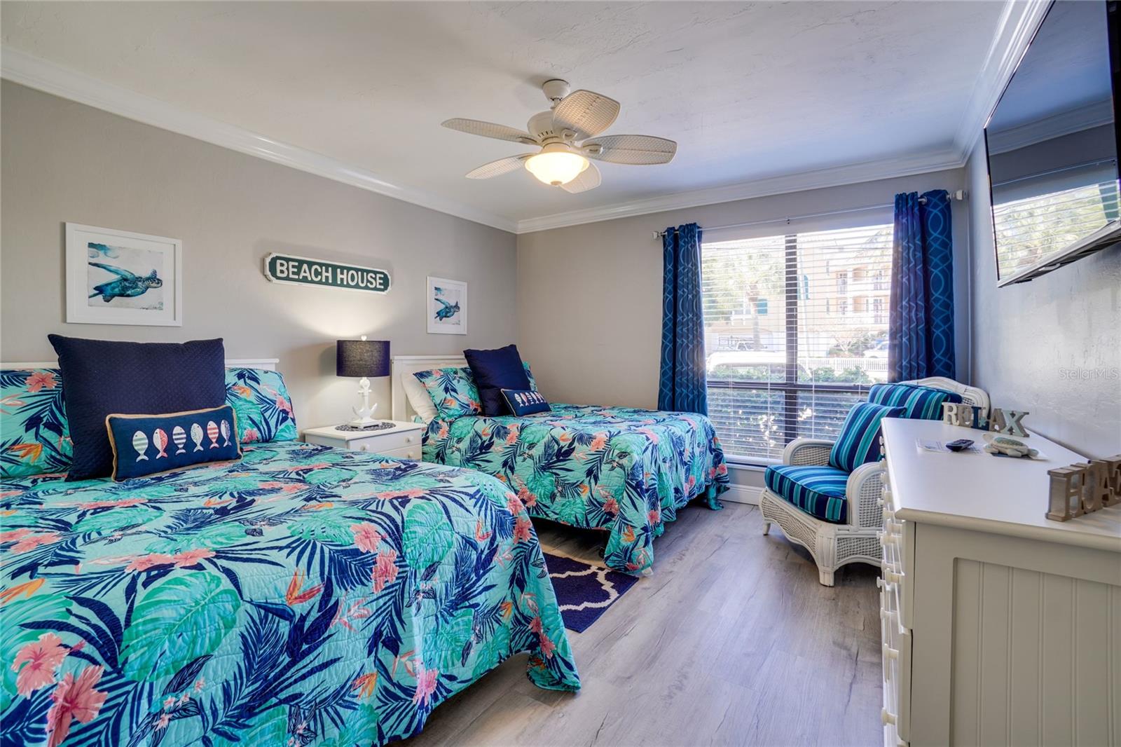 RUNAWAY BAY - Residential