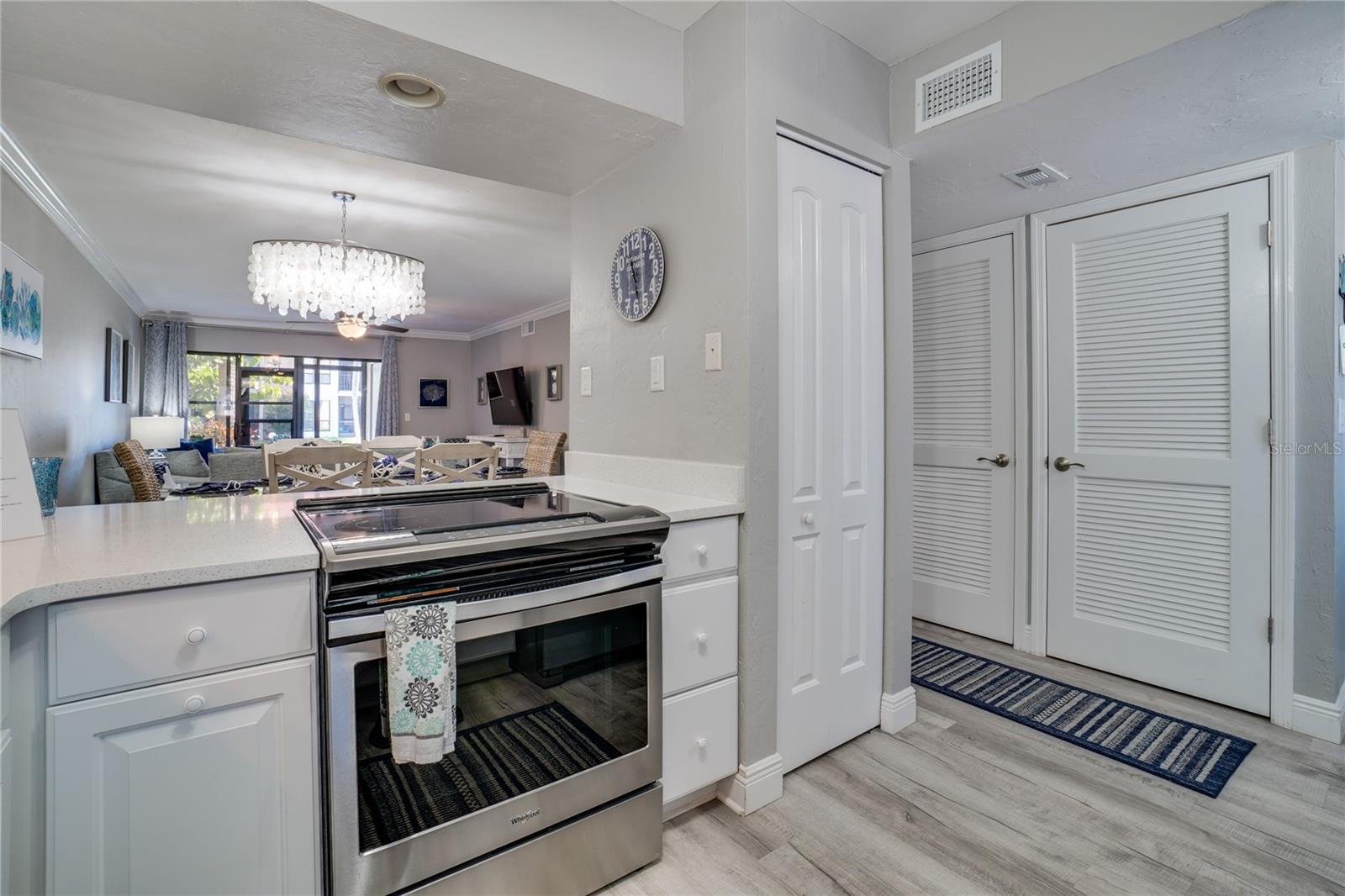 RUNAWAY BAY - Residential