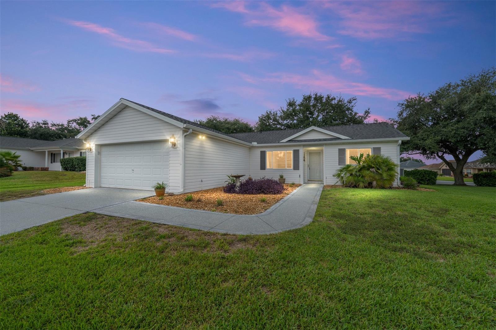 Don't miss this Rare to come by Oak Model- 2 Bedrooms 2 Bath's - 2 Car Garage Split Floor Plan - 10 X 15
Enclosed Lanai Opens to a 15 X 10 Patio - No Homes Behind - No Carpeting in this home - Coran Kitchen Counter Tops - Roof 2016 - A/C 2010 - Newer Water Heater - Price to Sell!!! Clean & Neat Just Waiting for a New Owner!!
This Lovely home is in the Del Webb Golf & Country Club! 55+ Community 2 -18 Hole Golf Course's - Pickle & Tennis Courts - Softball Field - State of the Art Gym - Indoor Pool and 2 Outdoor Pool's all with Hot Tubs
Community Center - Restaurant - To many clubs to mention - Great Winter Home or Enjoy all Year round.