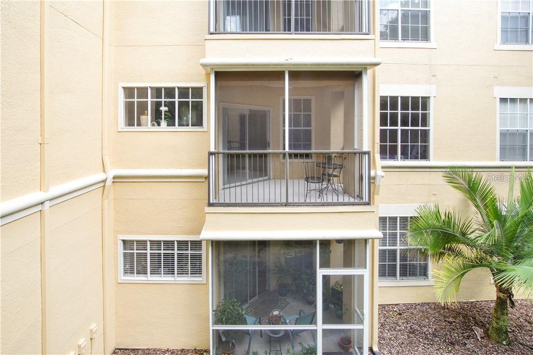 OXFORD PLACE AT TAMPA PALMS A CONDO - Residential