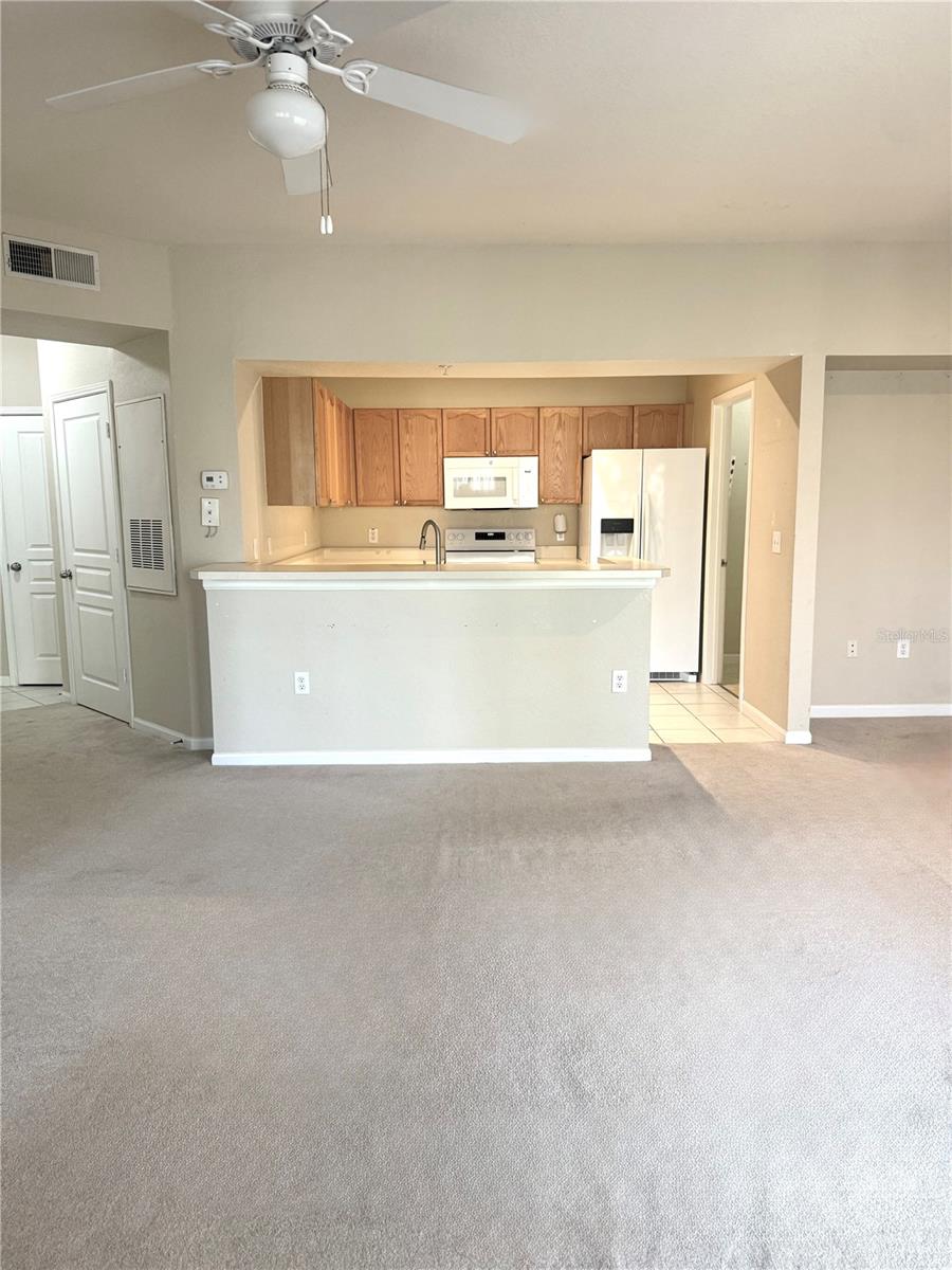 OXFORD PLACE AT TAMPA PALMS A CONDO - Residential