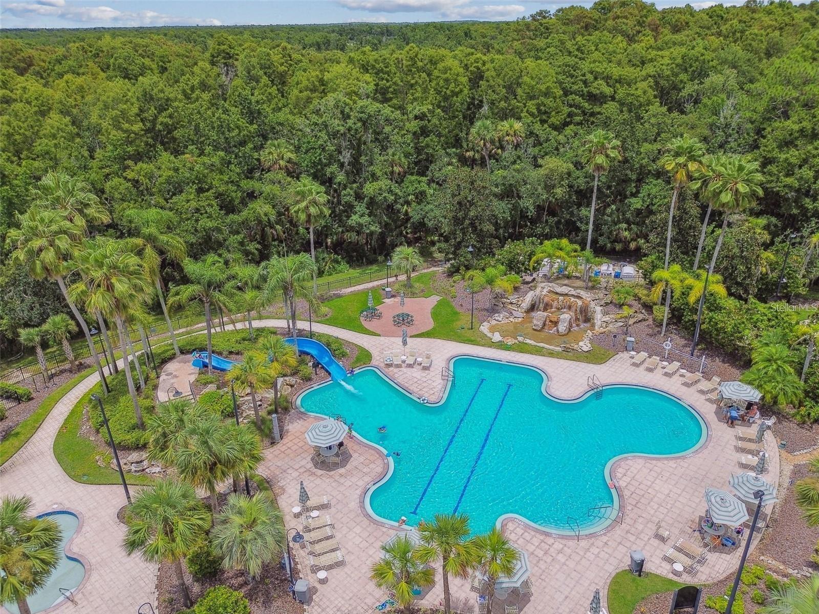 OXFORD PLACE AT TAMPA PALMS A CONDO - Residential