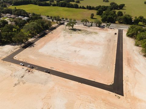 Tiny photo for 1175 Highway 466, Lady Lake, FL 32159 (MLS # G5092151)