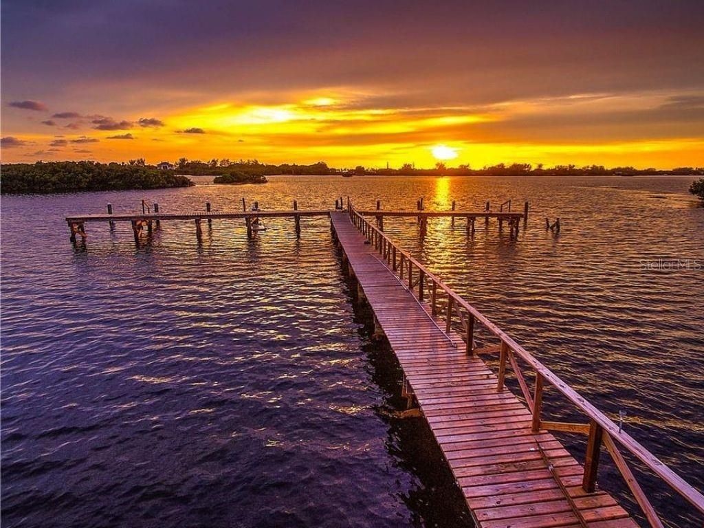 Photo of 780 Sarabay Road #16, Osprey, FL 34229 (MLS # TB8402328)