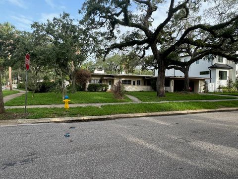 A home in TAMPA