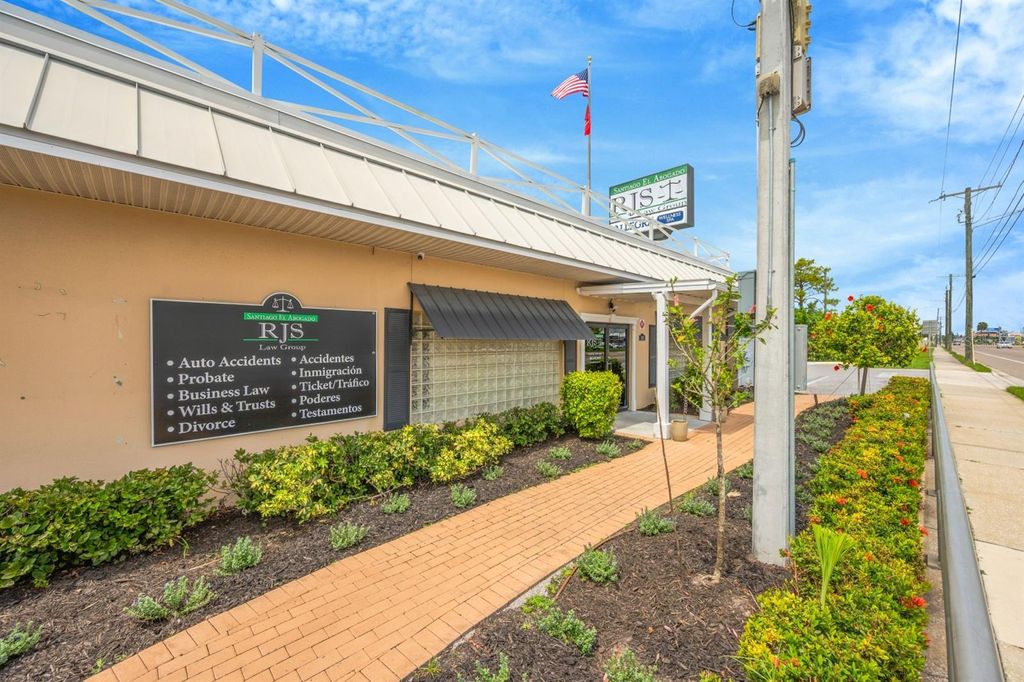 Photo of 306 41 Highway N #4, Ruskin, FL 33570 (MLS # TB8428366)