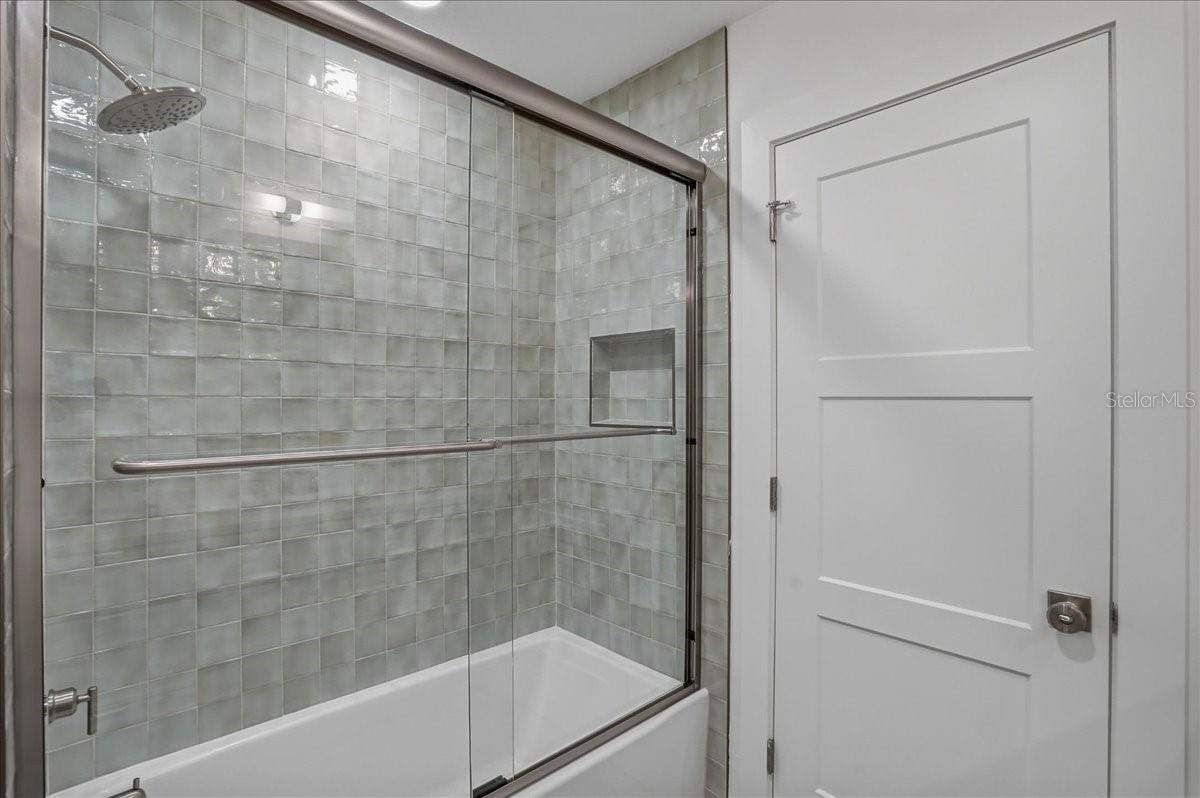 KEY ROYALE 15TH ADD - Residential