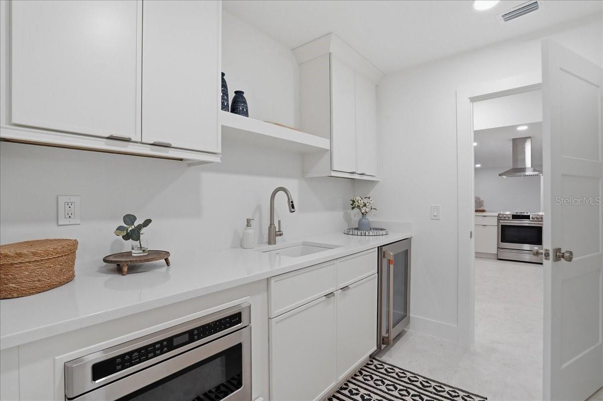 KEY ROYALE 15TH ADD - Residential