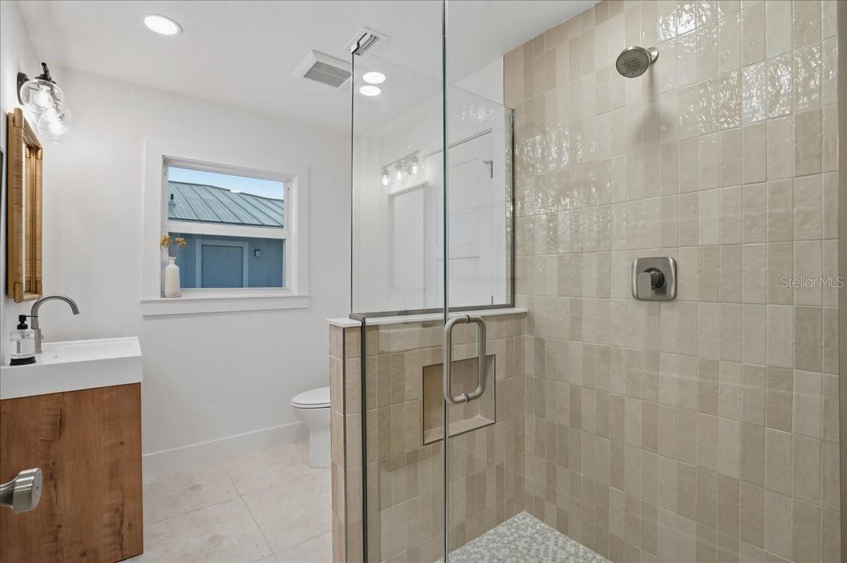 KEY ROYALE 15TH ADD - Residential