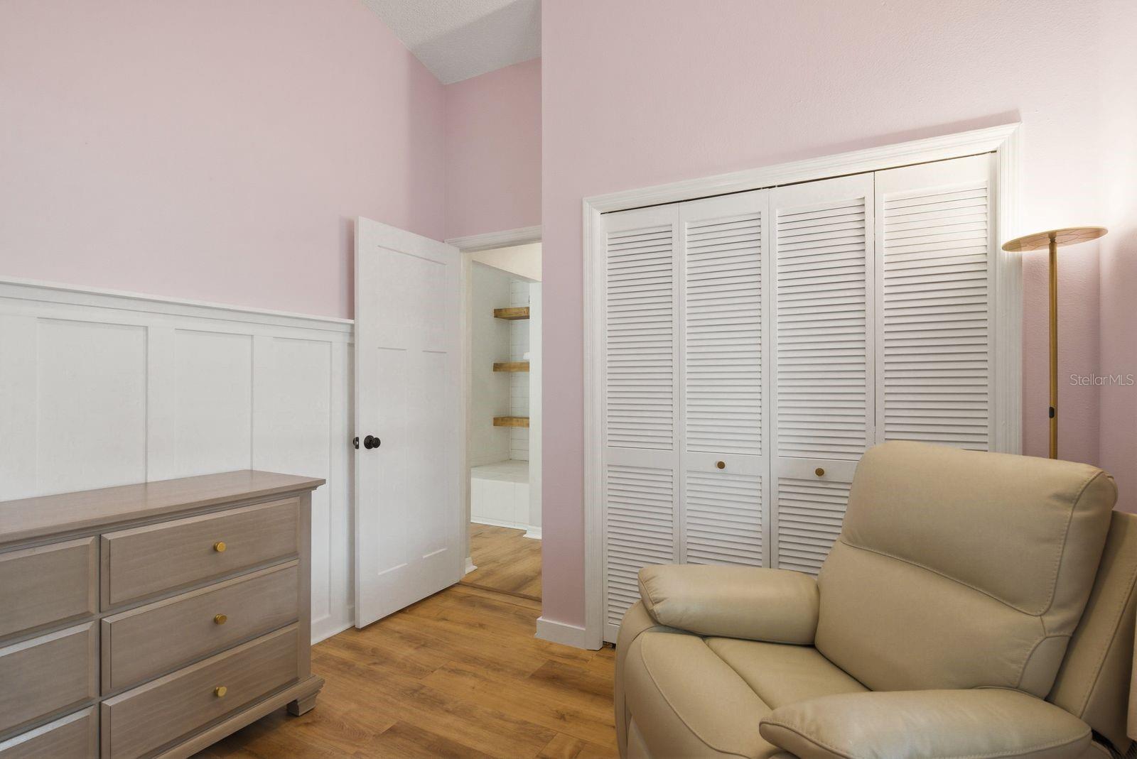 HIDDEN LAKE - Residential