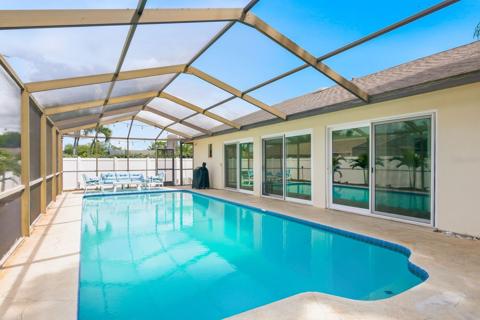 HIDDEN LAKE - Residential