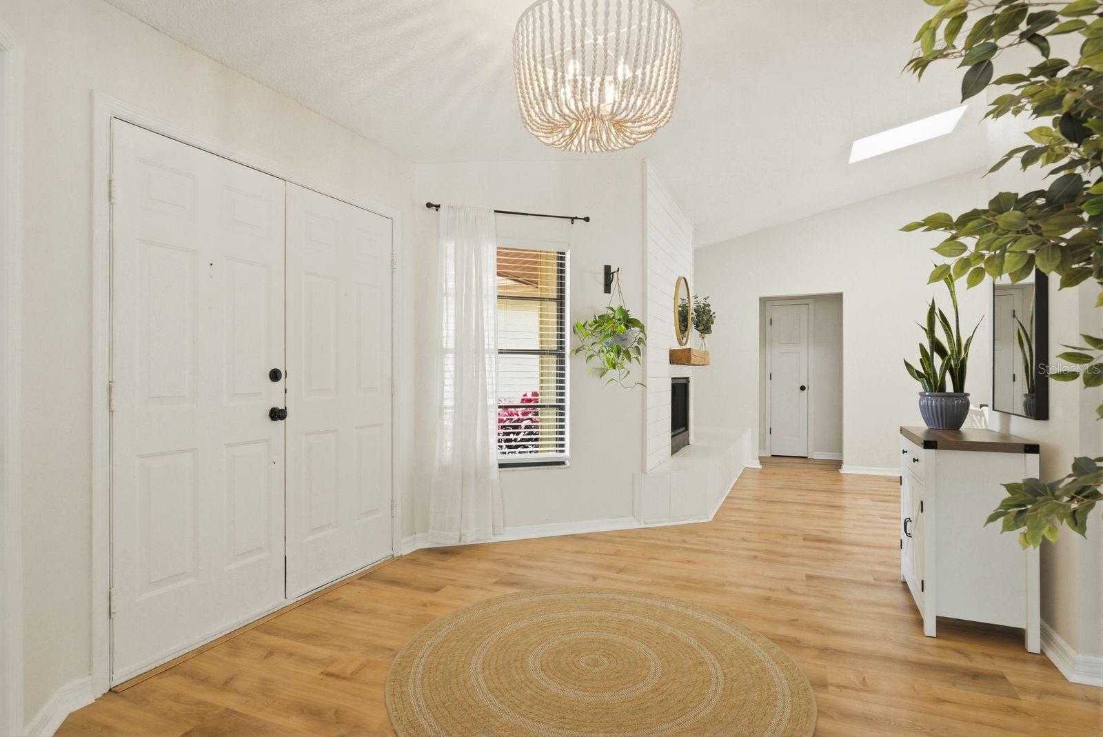 HIDDEN LAKE - Residential