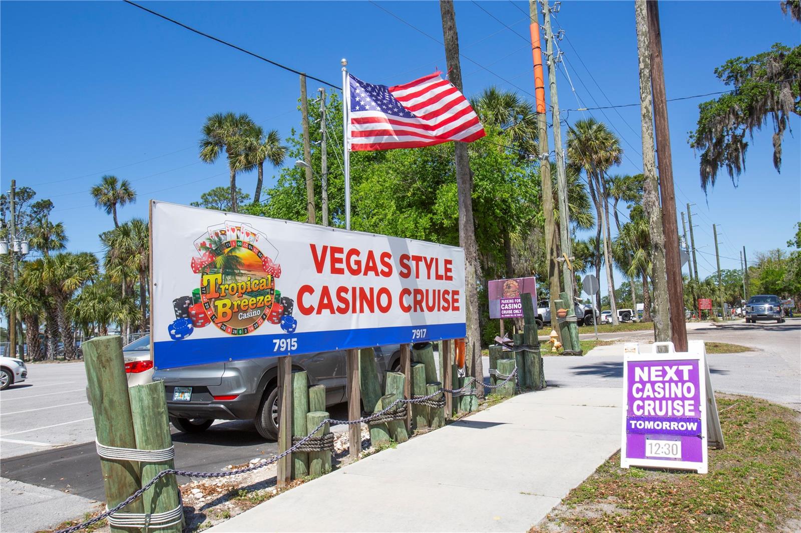 MARTHAS VINEYARD - Land