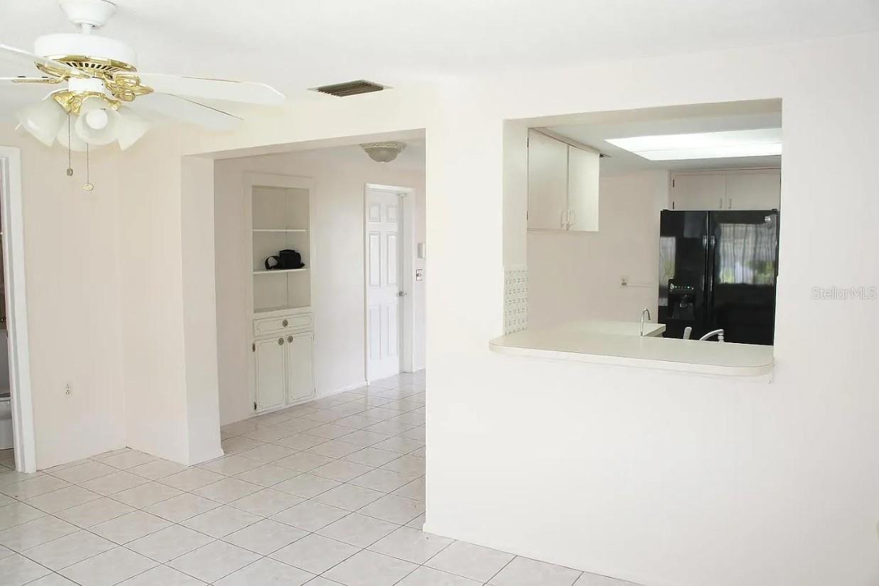 HOLIDAY HILL ESTATES - Residential Lease