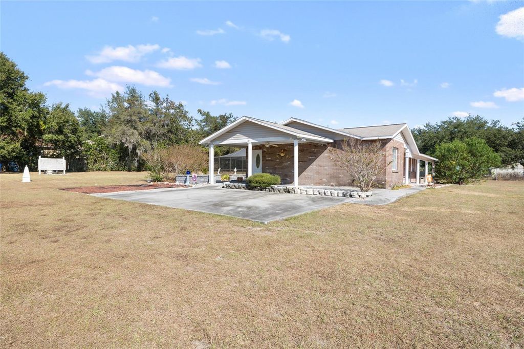 Photo of 1413 S Saint Cloud Avenue, Valrico, FL 33594 (MLS # TB8448630)