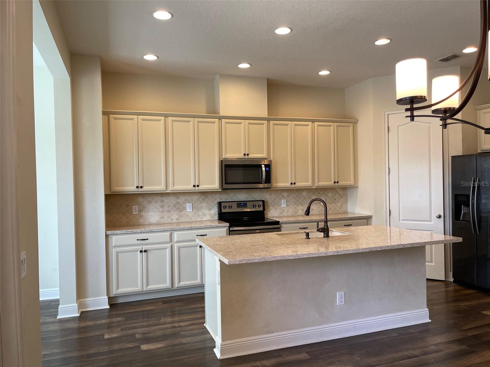 FOUNTAIN PARKE AT LAKE MARY PH 2 - Residential Lease