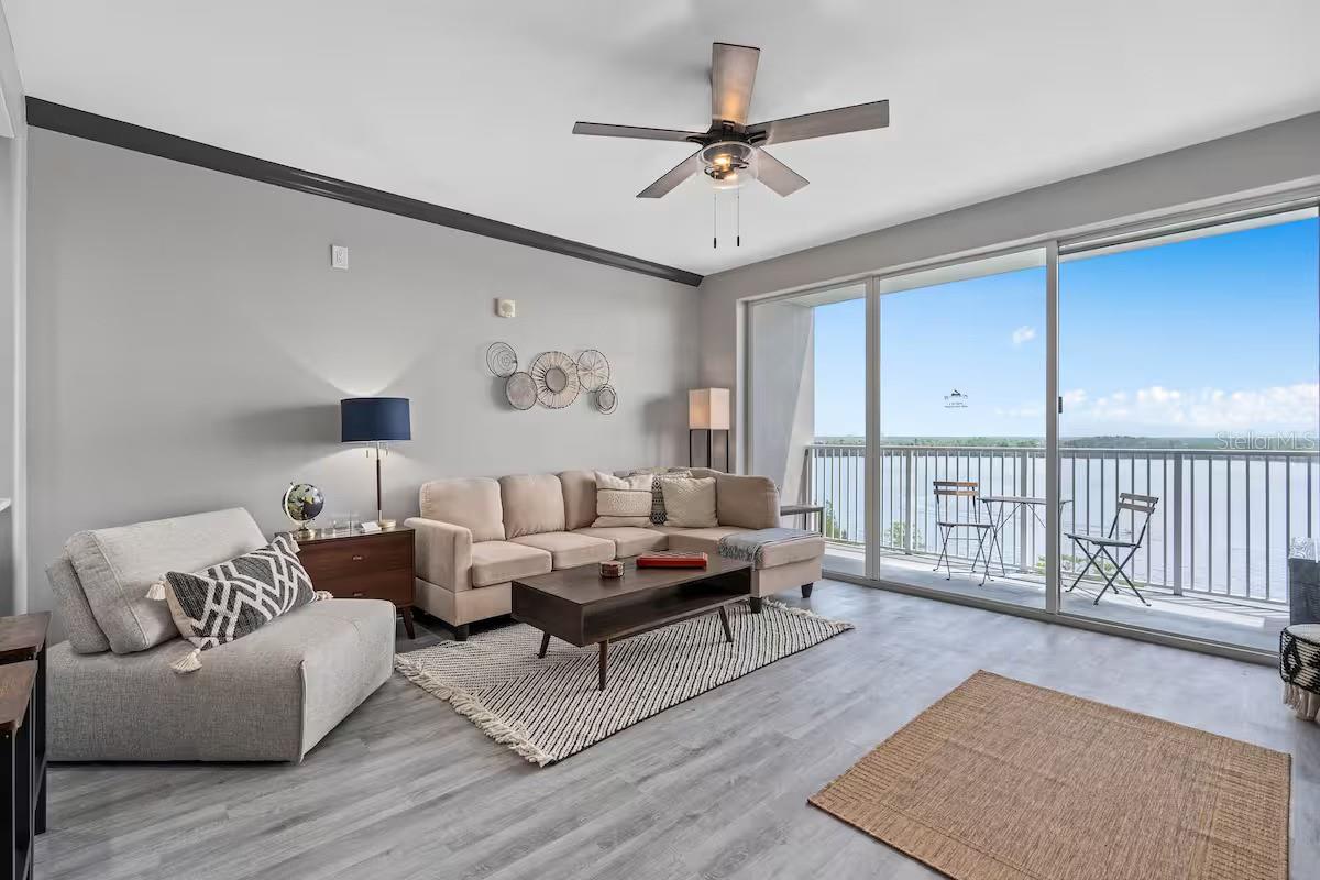 BLUE HERON BEACH RESIDENCE TOWER I - Residential