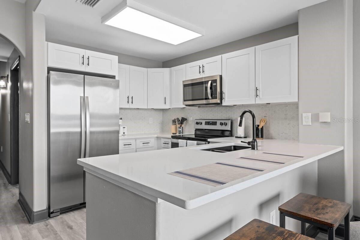 BLUE HERON BEACH RESIDENCE TOWER I - Residential