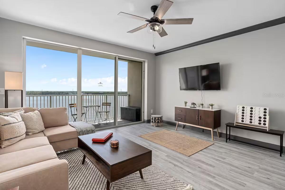 BLUE HERON BEACH RESIDENCE TOWER I - Residential