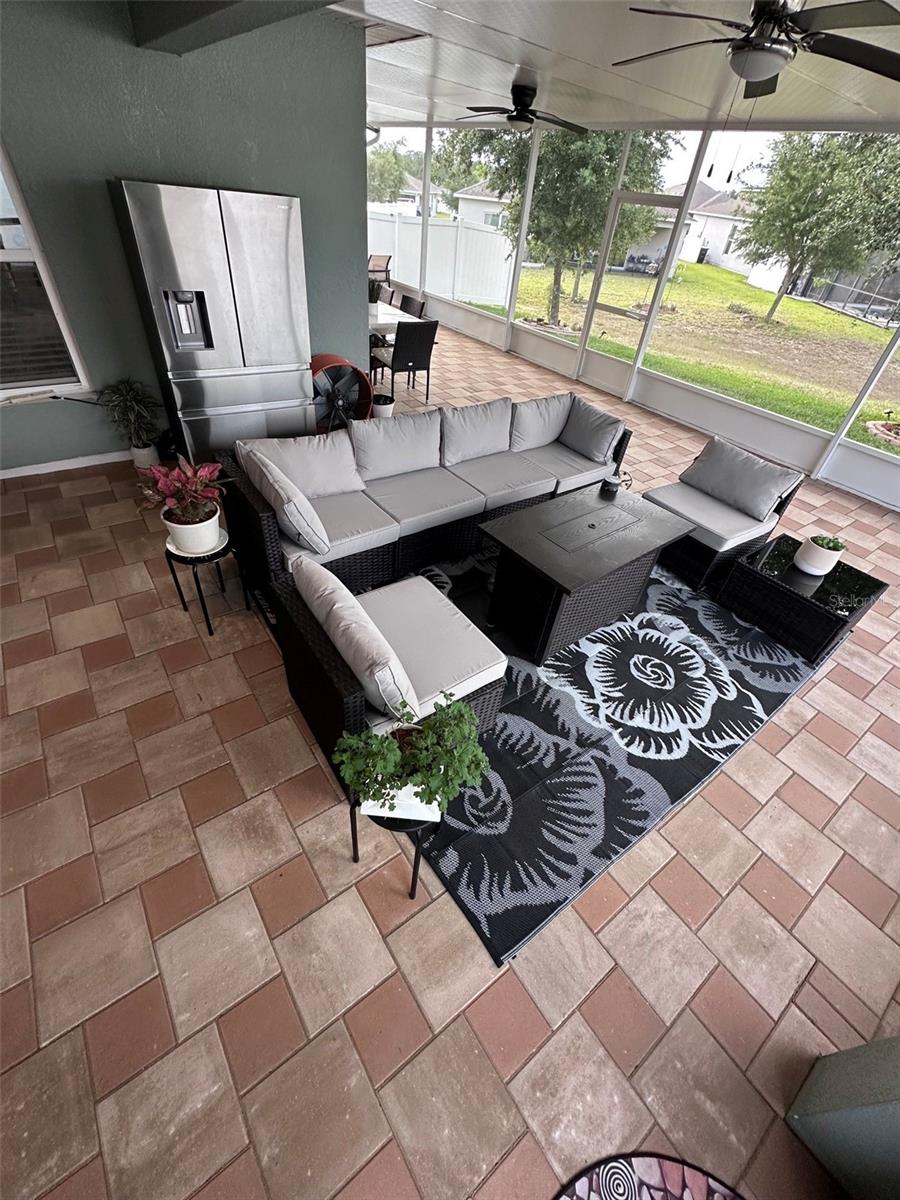 LAUREL ESTATES - Residential