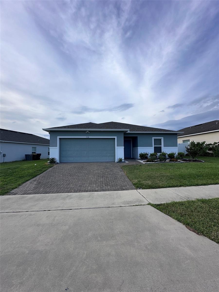 LAUREL ESTATES - Residential