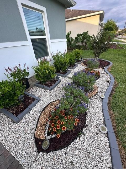 LAUREL ESTATES - Residential