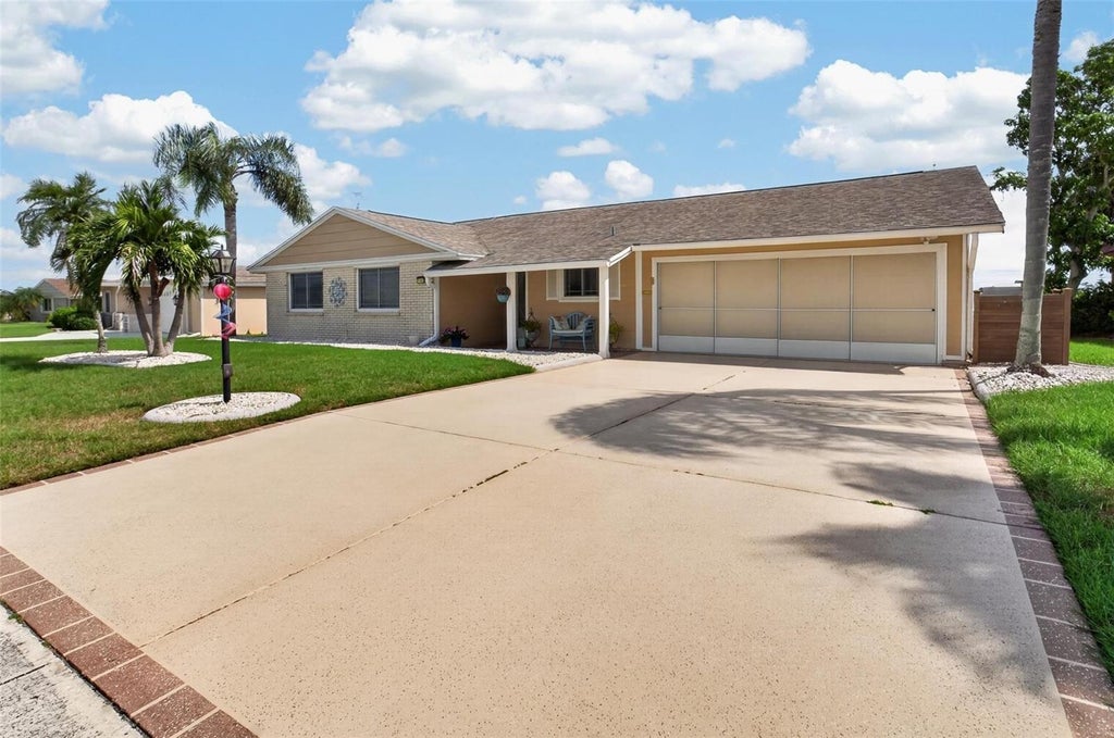 Photo of 1003 Andover Circle, Sun City Center, FL 33573 (MLS # TB8552714)