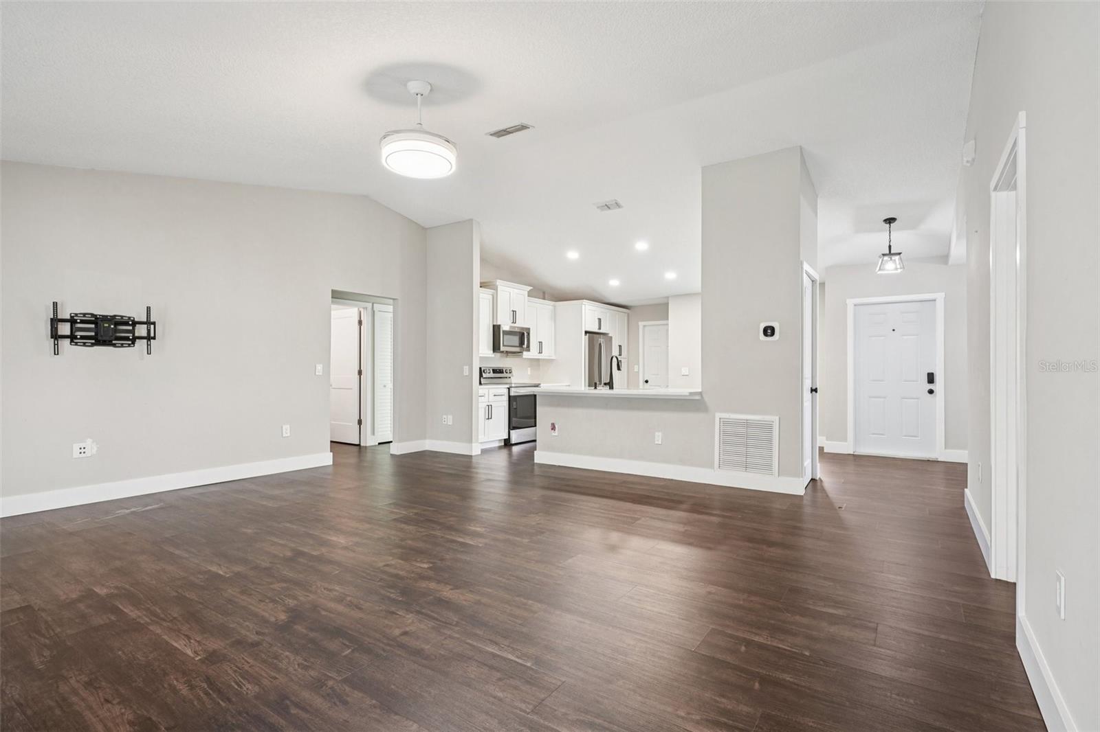 SUMNER TREES SOUTH PH 01 - Residential