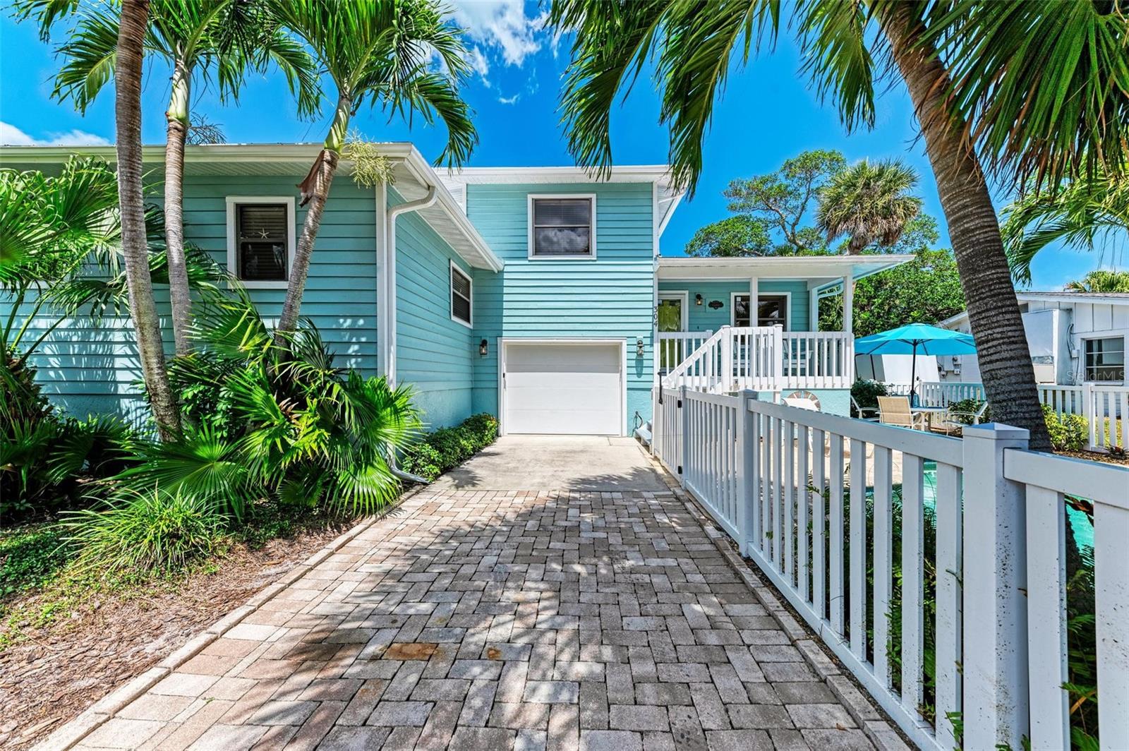 SUNSET HIDEAWAY - Residential