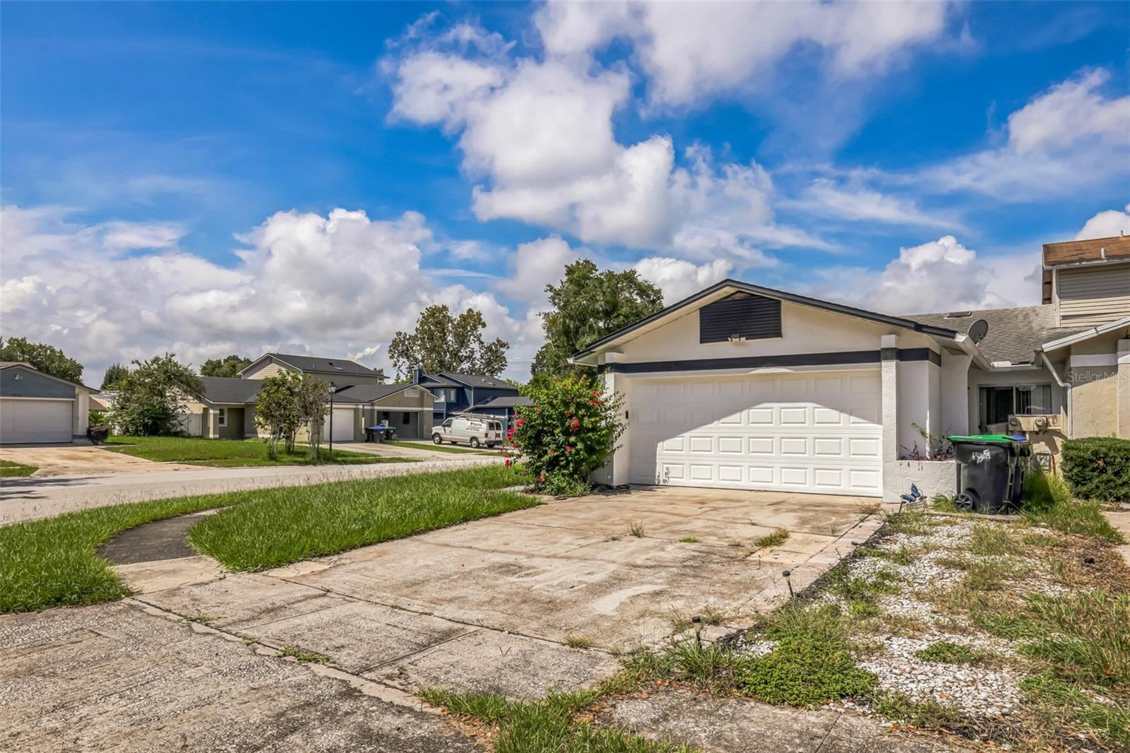 Say goodbye to HOA fees and hello to your new home! This charming 3 bedroom, 2 bath duplex sits on a desirable corner lot and features a split-bedroom floor plan with an open layout that’s perfect for today’s lifestyle.
Step inside to find tile flooring throughout for easy care, along with a beautifully updated kitchen equipped with stainless steel appliances. The large fenced backyard provides plenty of room for outdoor entertaining, pets, or gardening.
Located just minutes from shopping, dining, and major transportation, this home offers the perfect blend of comfort, convenience, and value.
Don’t wait—this move-in ready gem won’t last long!